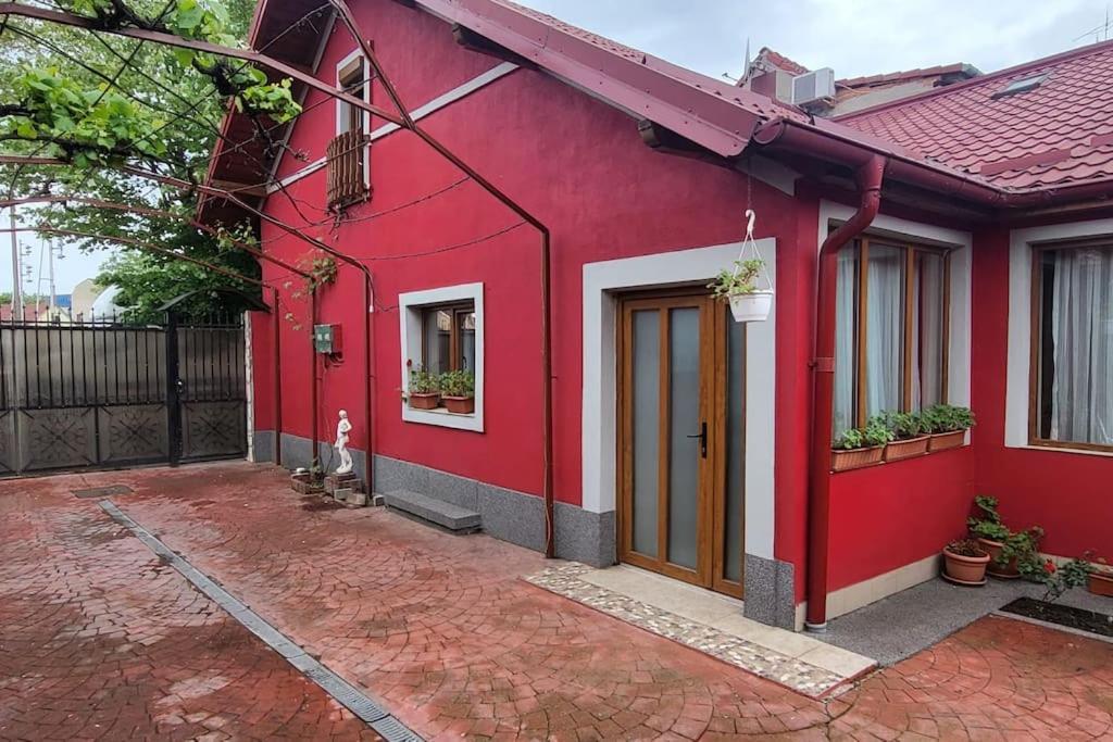 Casa In Oradea ! Villa Eksteriør bilde
